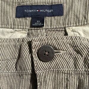 Tommy Hilfiger brown striped men’s shorts Sz 33